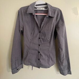 hollister button down blouse with tie in back